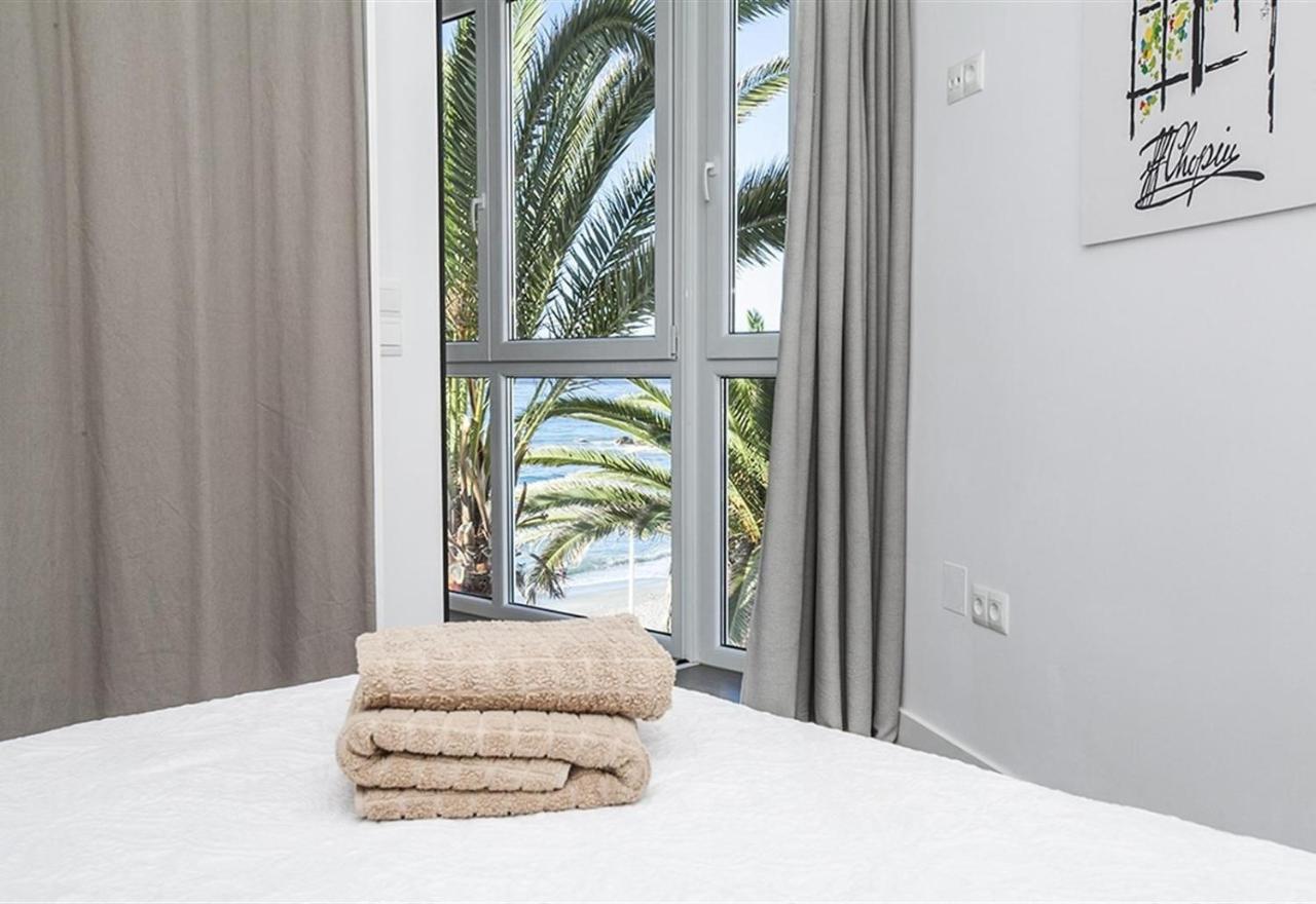 Super Front Line Modern New Apartm Nerja Exterior foto